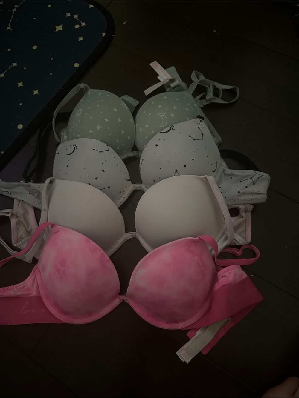 4 PINK Victoria’s Secret super push-up bras